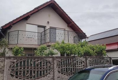 Casă cu Teren 250 Mp în Utvin
