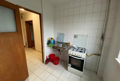 Garsonieră decomandată în Tineretului - 1