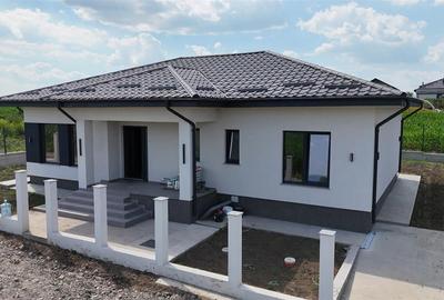 Casă individuală cu 4 camere cu Canalizare în Breazu - 2