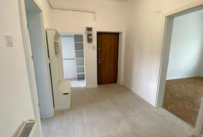 Apartament cu 2 camere decomandat în Central - 10