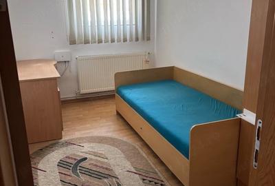 Apartament cu 3 camere decomandat în Lazaret - 6