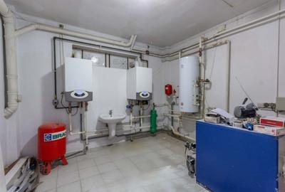 Casă individuală cu 16 camere cu Canalizare în Aviației - 19
