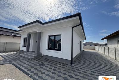 Casă cu 4 camere în Central