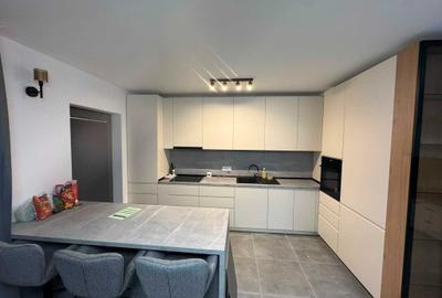 Apartament cu 2 camere semidecomandat în Pipera