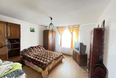 Casă cu 3 camere cu Teren 950 Mp în Central - 3