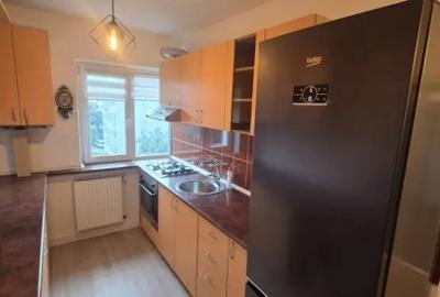 Apartament cu 2 camere decomandat în 9 Mai