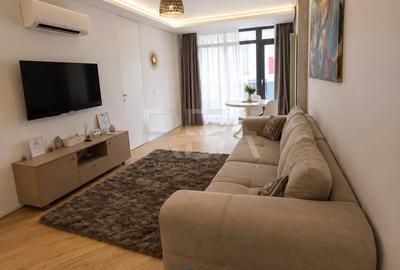 Apartament cu 2 camere semidecomandat, mobilat în Floreasca