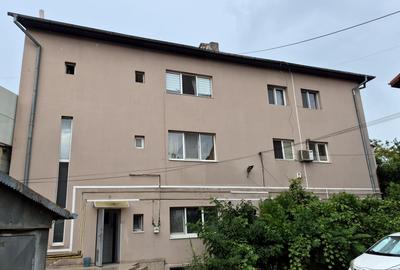 Apartament cu 3 camere semidecomandat în Basarab