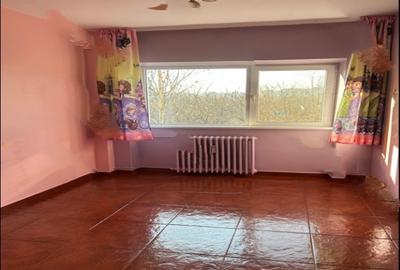 Basarabia metrou Costin Georgian,bl.1978,et.3/10,2 bai,Amenajat,semimobilat - 3