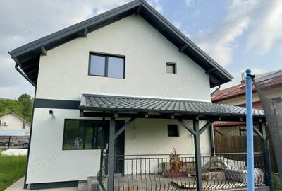 Vand-Schimb casa noua in Banesti cu apartament in Campina - 4