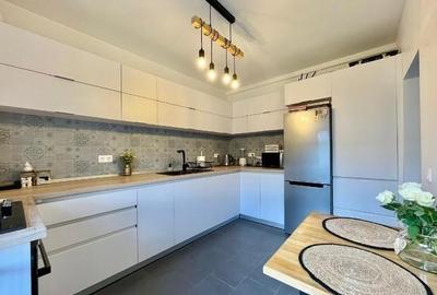 Casa cu living 25 mp,semineu,panouri fotovoltaice 3KW, Lempes, strada asfaltata, - 10