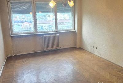 Apartament cu 2 camere decomandat în Piața Centrală - 2