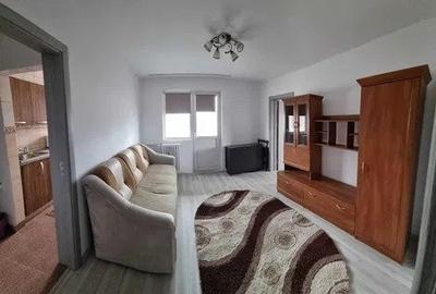 Apartament cu 2 camere, zona Podu Ros - 1