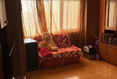 Apartament cu 3 camere decomandat în Gorjului - 2
