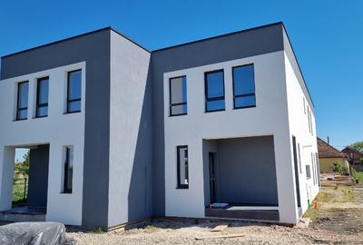 Duplex cu 4 camere cu Canalizare în Săcălaz - 4