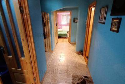 Apartament cu 3 camere decomandat în Călărași - 11