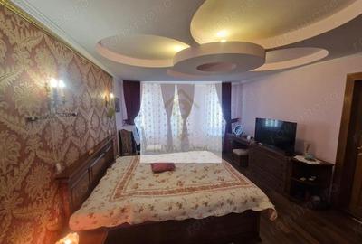 De vanzare: Vila unica, vintage-moderna, zona Grigorescu Oradea. - 2