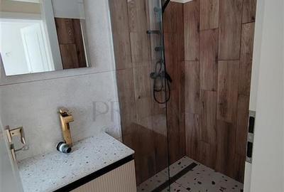 Duplex despartit prin garaj - zona excelenta - toate utilitatile - asfalt - 15