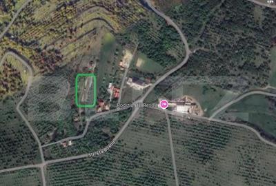 Teren de 1000 mp, în Becaș