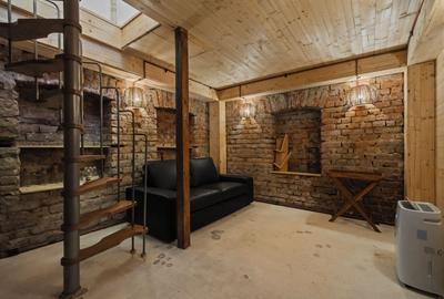 Casă individuală cu 2 camere cu Canalizare în Polonă - 12