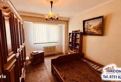 Apartament cu 2 camere decomandat în Mazepa 2