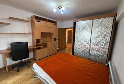 Apartament cu 2 camere decomandat, mobilat în Decebal - 12