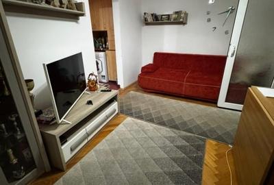 Apartament cu 2 camere semidecomandat în Micro 40 - 2