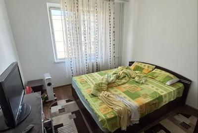 Apartament cu 4 camere semidecomandat în Teiul Doamnei - 4