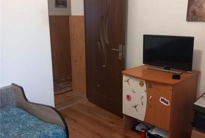 Apartament cu 3 camere decomandat, mobilat în Dârste - 6