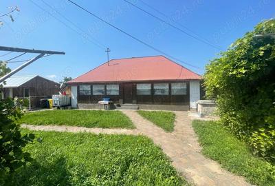 Casă cu 2 camere în Dărmănești - 4