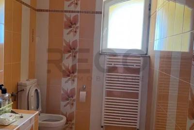 Casă cu 7 camere cu Teren 2547 Mp în Episcopia Bihorului - 6