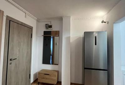 Inchiriez apartament 2 camere recent renovat , mobila Mobexpert , parchet -usi Pinum,totul nou - 3