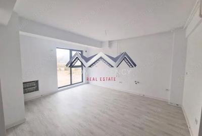 Apartament cu 3 camere semidecomandat în Central - 2