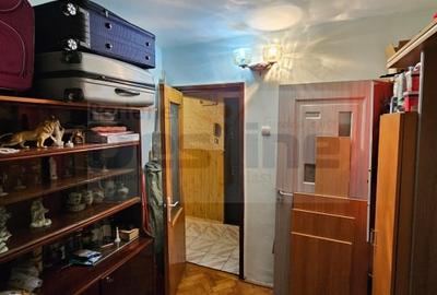 Apartament 3 camere-Semidecomandat- Baza 3 - 6