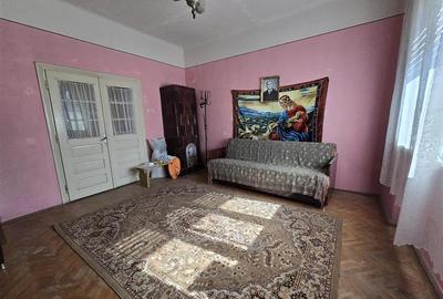 Casă cu 3 camere cu Teren 227 Mp în Central - 11