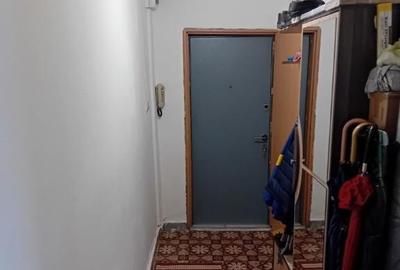 Vanzare 2 camere in zona Scriitorilor - 1