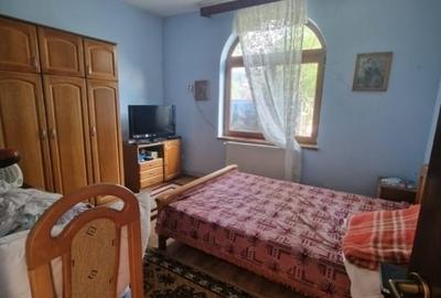 Copou-Constructie 2010-4 dormitoare-Demisol+Parter+Etaj Copou-Constructie 2010-4 dormitoare-Demisol+Parter+Etaj - 15