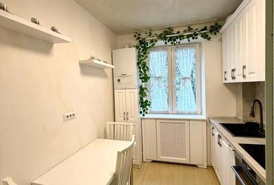 Apartament cu 3 camere semidecomandat în Central - 9