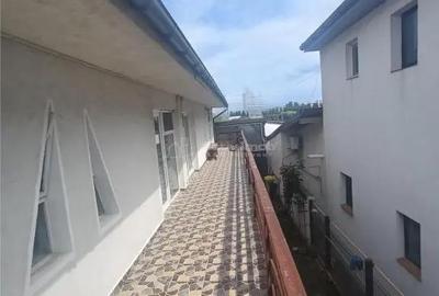 Casă cu 16 camere cu Teren 694 Mp în Central - 9
