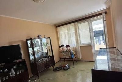 De vanzare apartament 3 camere Gorjului