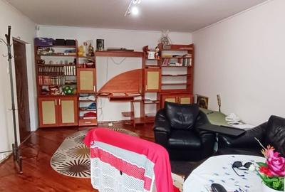 Apartament cu 3 camere decomandate,Carpatilor-Judetean - 2