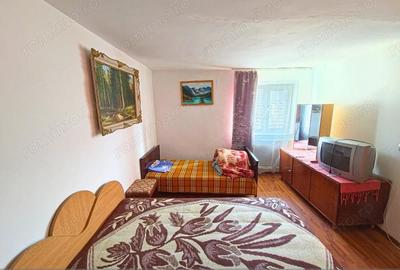 Casă cu 4 camere cu Canalizare în Central - 10