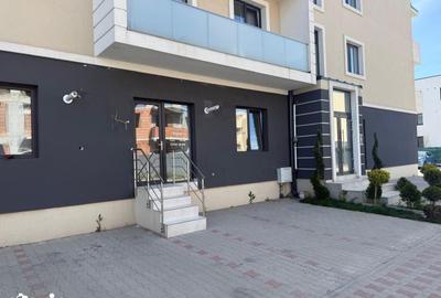 Spațiu comercial, de 35 mp, în Central - 3