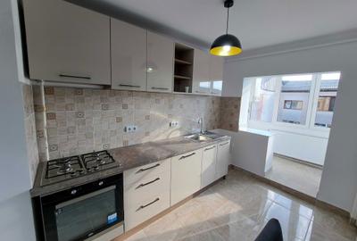 Apartament cu 3 camere decomandat în Central - 1