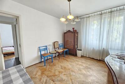Apartament cu 4 camere decomandat în 7 Noiembrie - 10