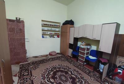 Casă individuală cu 2 camere în Central