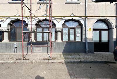 Spațiu comercial, de 13 mp, în Central - 8