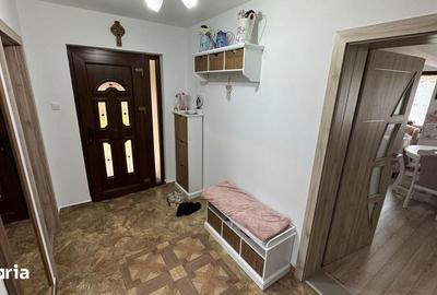 Casă cu 7 camere cu Teren 1080 Mp în Sânmartin - 12