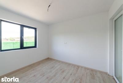 Casă cu 4 camere cu Teren 500 Mp în Drăganu - 15