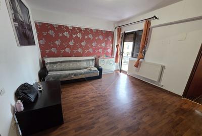 Garsoniera in spate la Penny Obor - 1